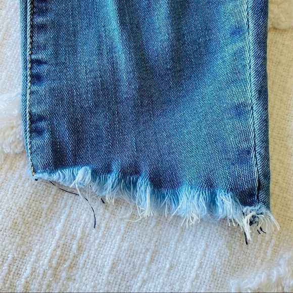RIO Low Rise push up jeans size 5 frayed hem EUC - Picture 2 of 5